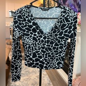 Black V Neck Crop Top - Size Small